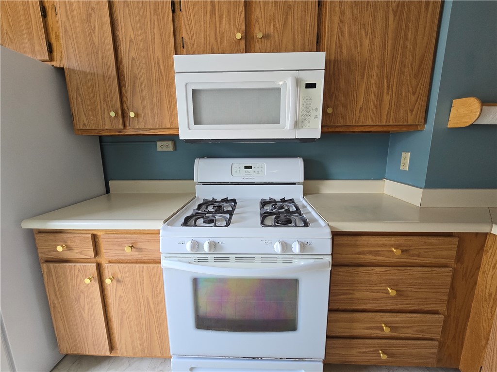 Baldwin Twp, Pennsylvania 15227, United States, 2 Bedrooms Bedrooms, ,2 BathroomsBathrooms,Residential,Active,170124