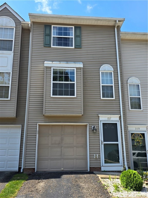 Baldwin Twp, Pennsylvania 15227, United States, 2 Bedrooms Bedrooms, ,2 BathroomsBathrooms,Residential,Active,170124