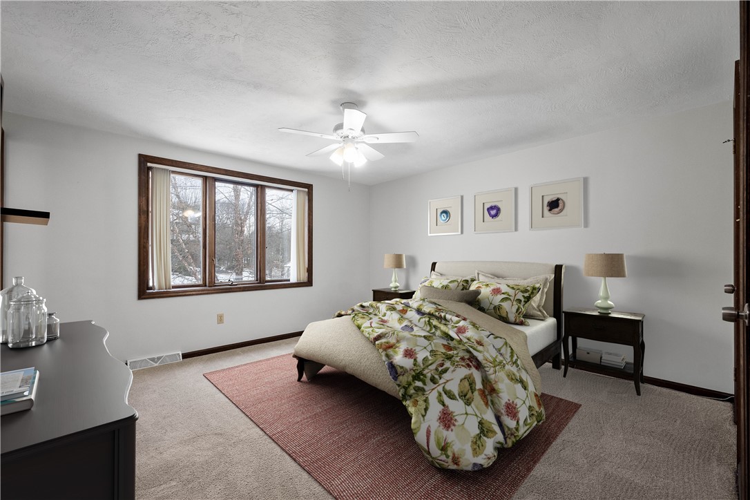 Peters Twp, Pennsylvania 15317, United States, 4 Bedrooms Bedrooms, ,3 BathroomsBathrooms,Residential,Active,81581