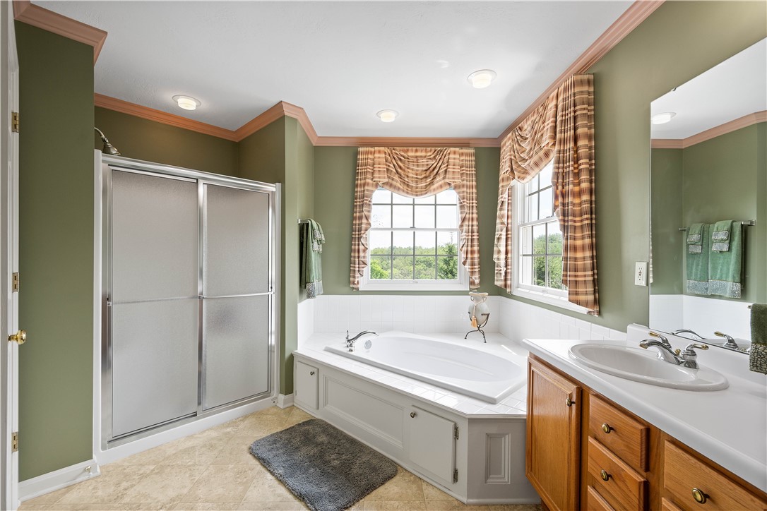 Nottingham, Pennsylvania 15330, United States, 4 Bedrooms Bedrooms, ,3 BathroomsBathrooms,Residential,Active,160848