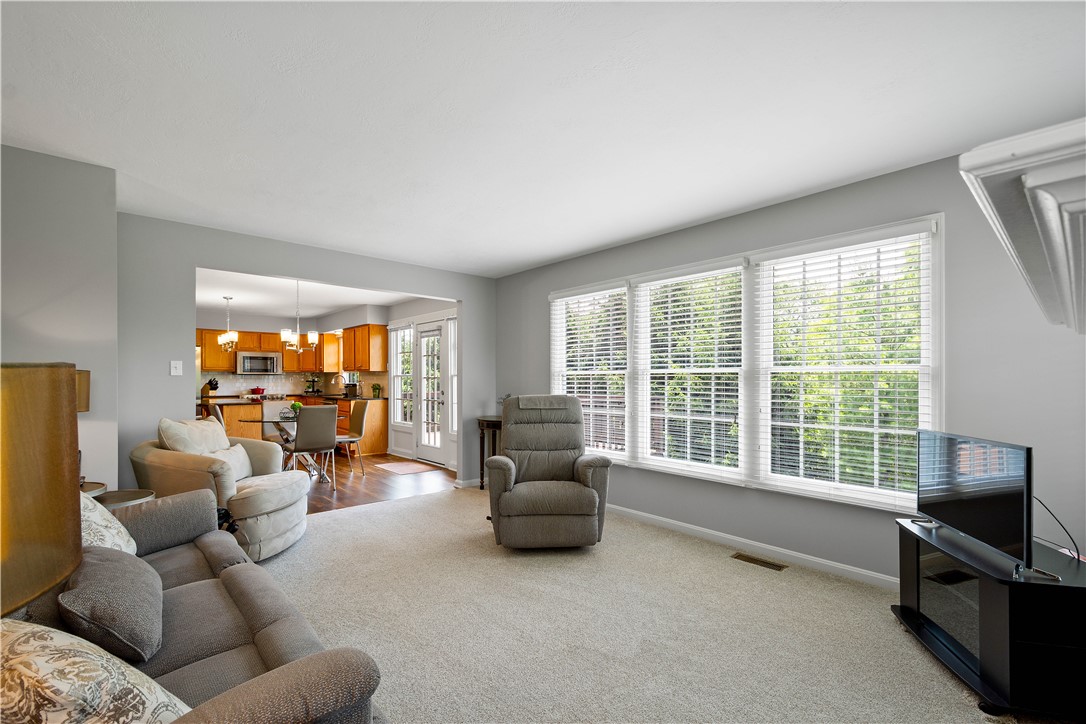 Nottingham, Pennsylvania 15330, United States, 4 Bedrooms Bedrooms, ,3 BathroomsBathrooms,Residential,Active,160848