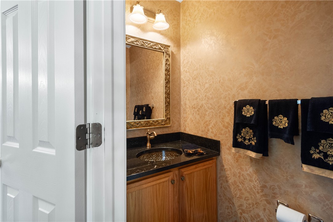 Nottingham, Pennsylvania 15330, United States, 4 Bedrooms Bedrooms, ,3 BathroomsBathrooms,Residential,Active,160848