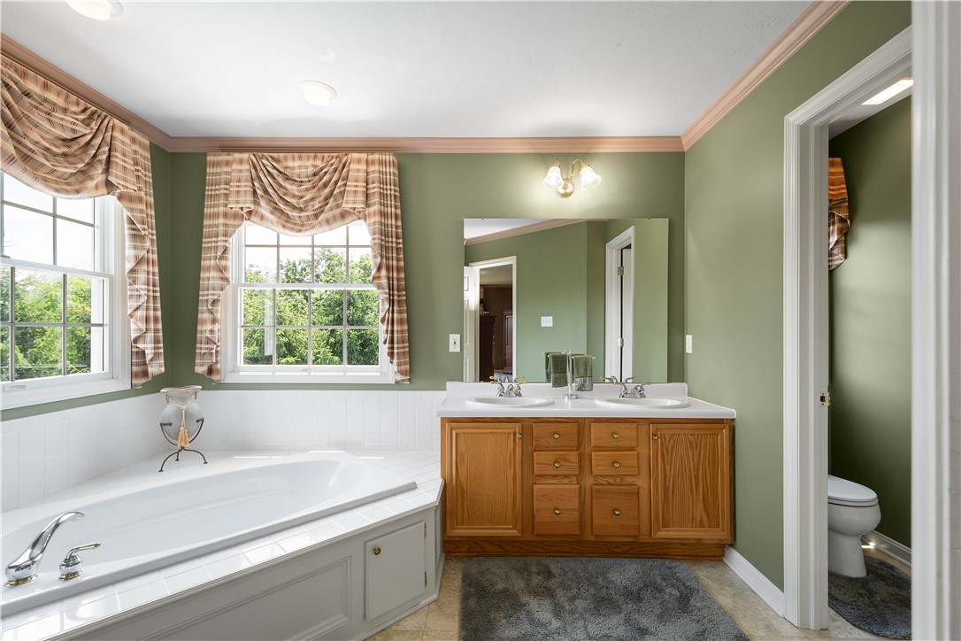 Nottingham, Pennsylvania 15330, United States, 4 Bedrooms Bedrooms, ,3 BathroomsBathrooms,Residential,Active,160848