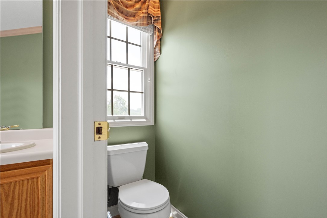 Nottingham, Pennsylvania 15330, United States, 4 Bedrooms Bedrooms, ,3 BathroomsBathrooms,Residential,Active,160848