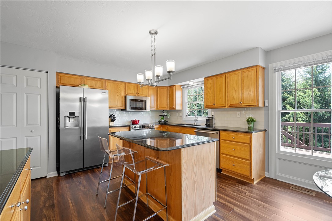 Nottingham, Pennsylvania 15330, United States, 4 Bedrooms Bedrooms, ,3 BathroomsBathrooms,Residential,Active,160848