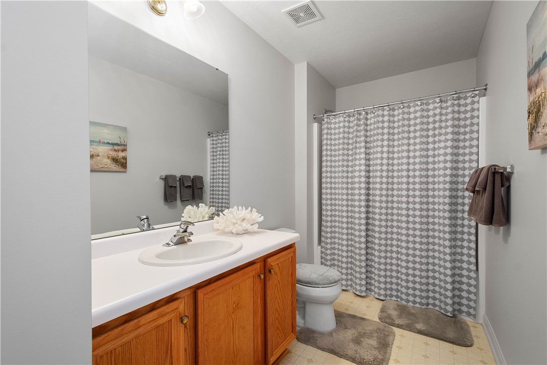 Nottingham, Pennsylvania 15330, United States, 4 Bedrooms Bedrooms, ,3 BathroomsBathrooms,Residential,Active,160848