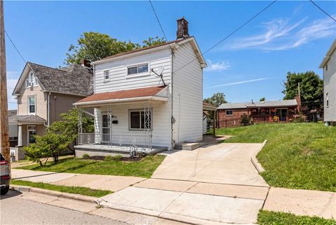 Photo of 559 Spruce St, Verona, PA 15147 (MLS # 1760755)