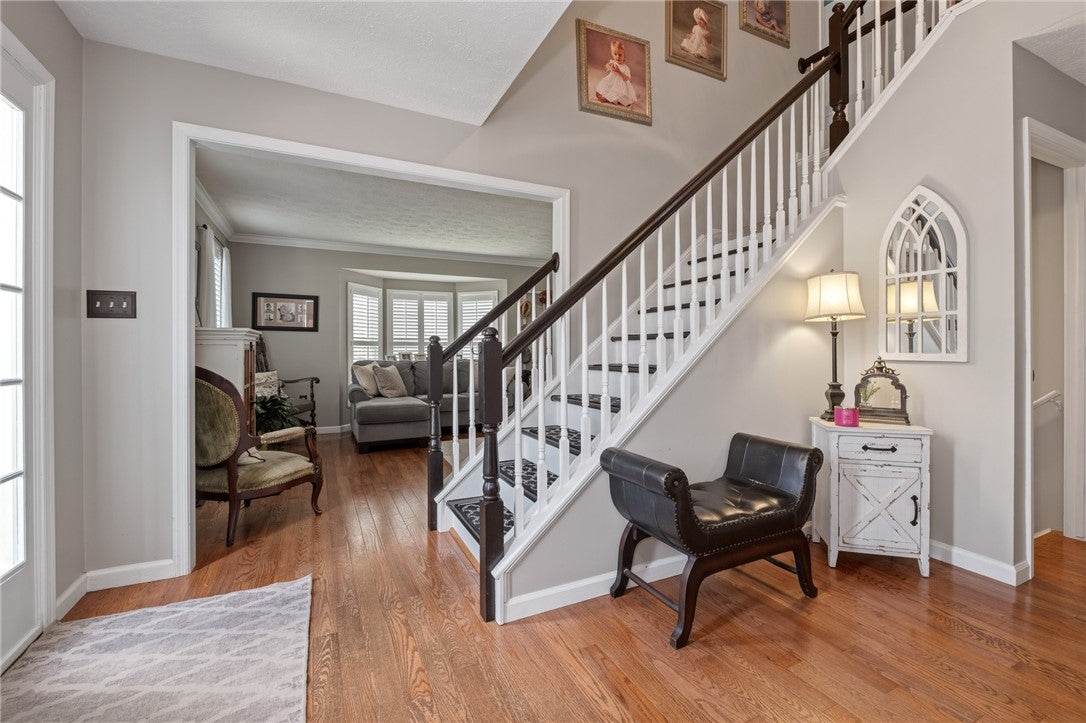 1611 Country Club Dr