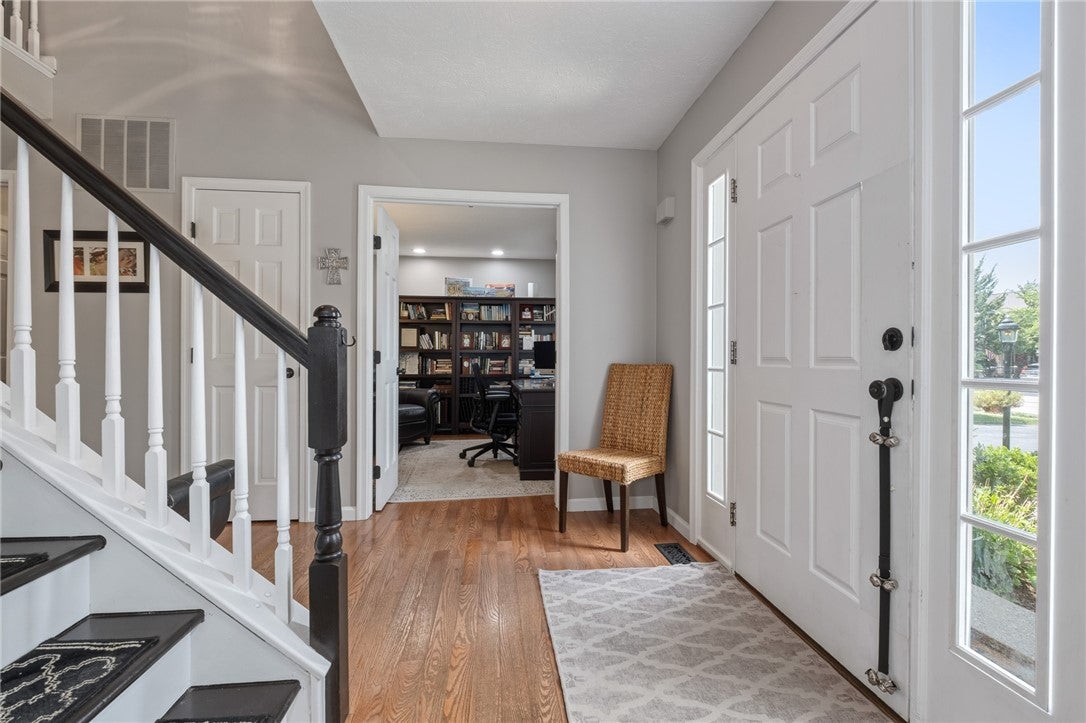 1611 Country Club Dr