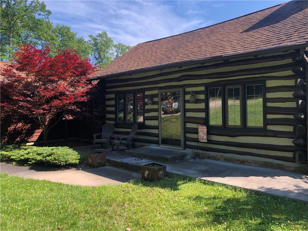 102 LAFAYETTE TRAIL