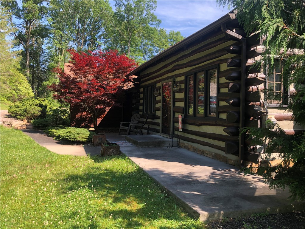 102 LAFAYETTE TRAIL