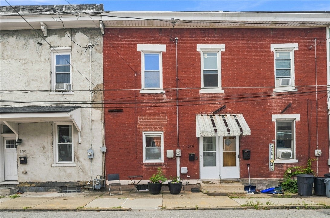 148 Home St
