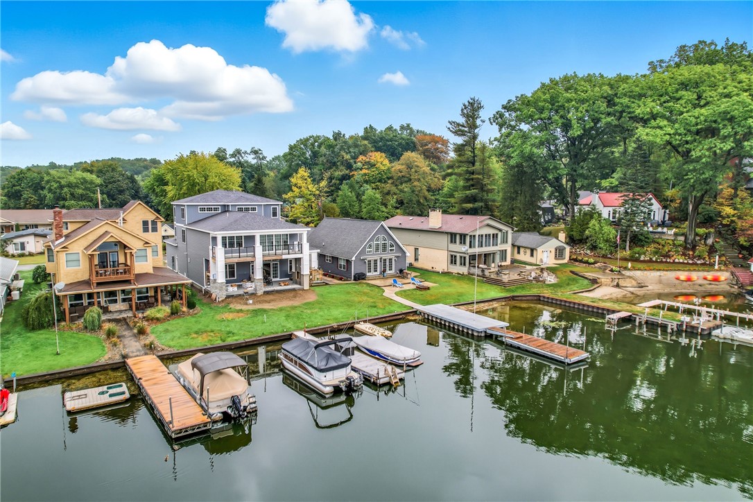 Conneaut Lake, Pennsylvania 16316, United States, 3 Bedrooms Bedrooms, ,3 BathroomsBathrooms,Residential,Contingent,216121