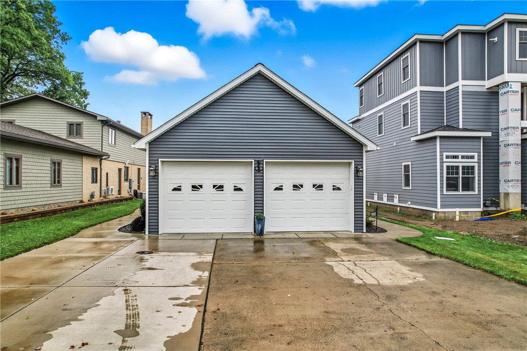 Conneaut Lake, Pennsylvania 16316, United States, 3 Bedrooms Bedrooms, ,3 BathroomsBathrooms,Residential,Contingent,216121