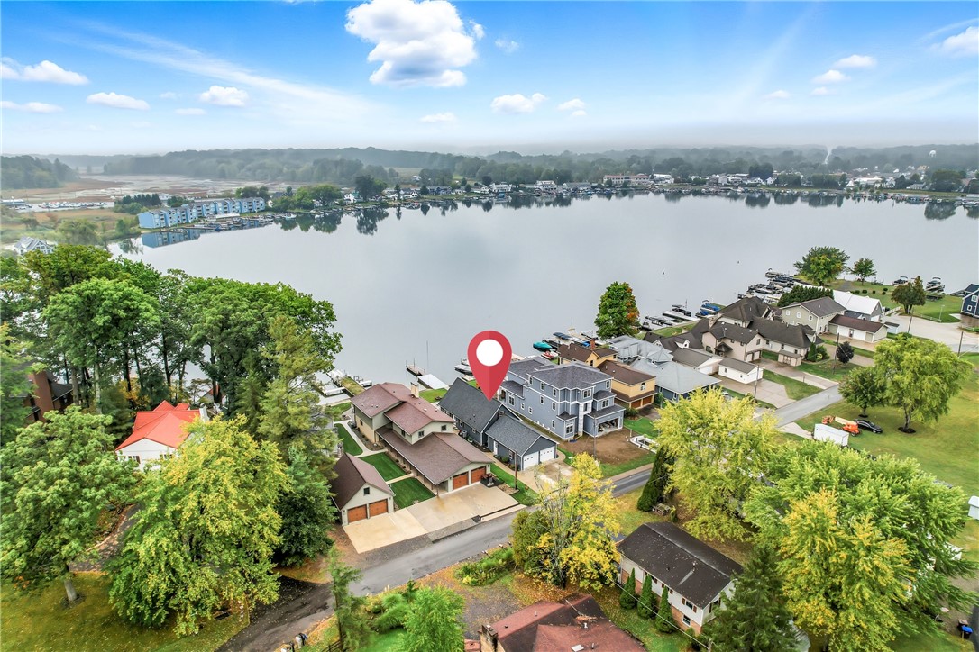 Conneaut Lake, Pennsylvania 16316, United States, 3 Bedrooms Bedrooms, ,3 BathroomsBathrooms,Residential,Contingent,216121