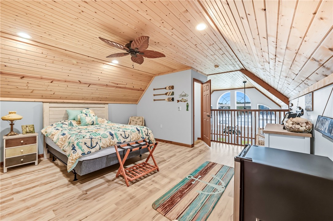 Conneaut Lake, Pennsylvania 16316, United States, 3 Bedrooms Bedrooms, ,3 BathroomsBathrooms,Residential,Contingent,216121