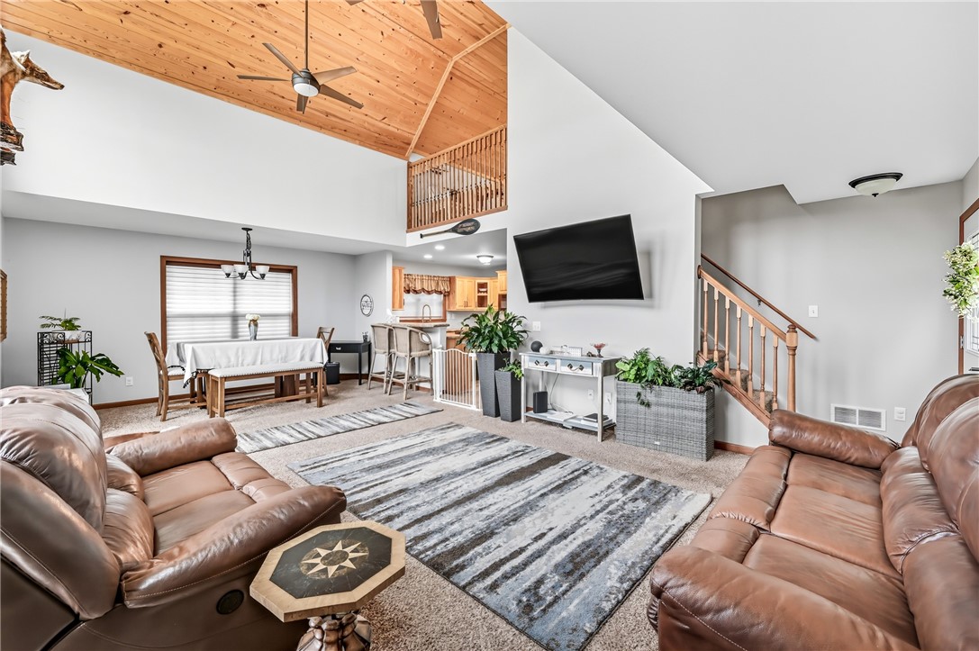 Conneaut Lake, Pennsylvania 16316, United States, 3 Bedrooms Bedrooms, ,3 BathroomsBathrooms,Residential,Contingent,216121