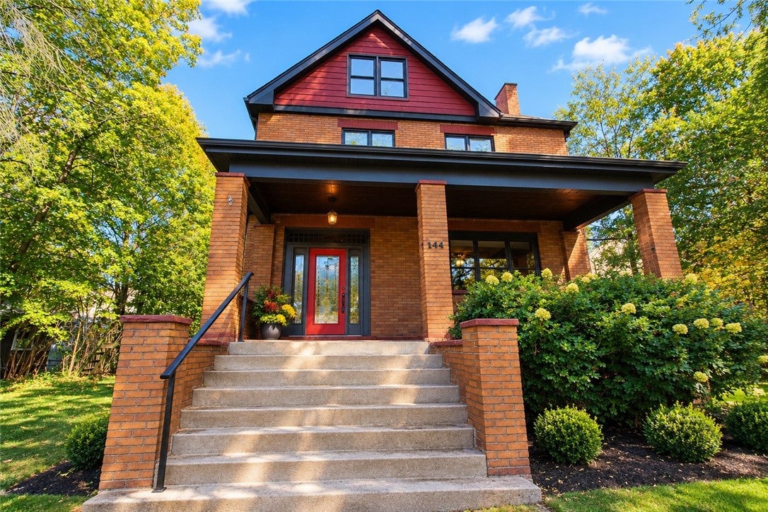 144 Glenwood Dr