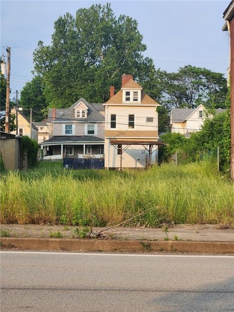 546 3rd Ave New Kensington PA 15068