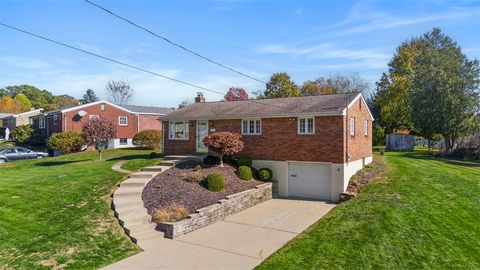 Photo of 102 Valleyvale Dr, Pittsburgh, PA 15209 (MLS # 1727494)