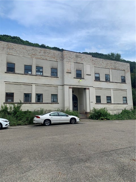 Photo for 4200 Arnold Ave 6