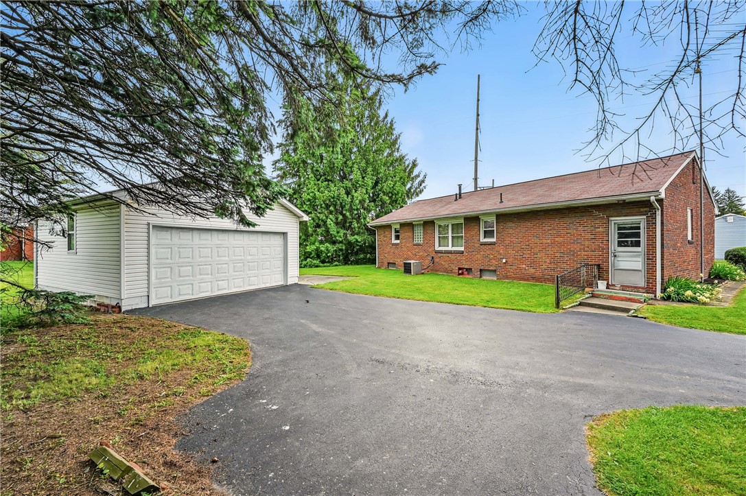 1140 Crowder Ave Ave, Sharon, Pennsylvania image 3