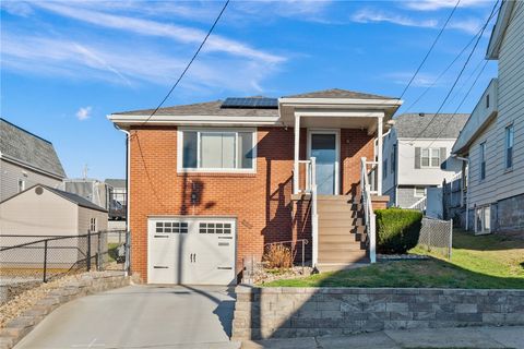 Photo of 519 Giffin Ave, Canonsburg, PA 15317 (MLS # 1725172)