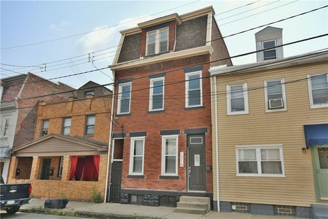 Photo of 131 S 16th St #1/2, Pittsburgh, PA 15203 (MLS # 1742995)