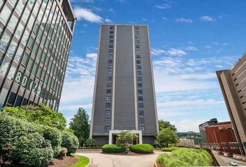 Photo for 112 Washington Place 7B