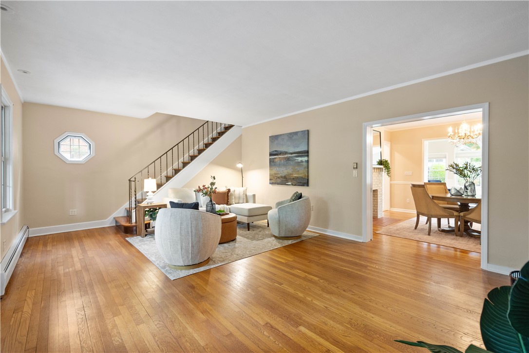 221 Magnolia Pl