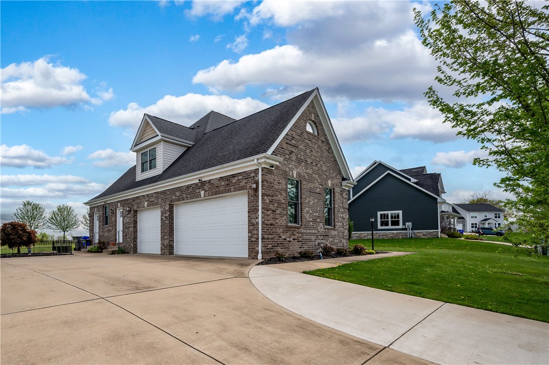 135 Hidden Springs Dr