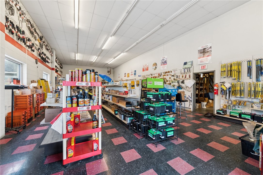 Richland School District, Pennsylvania 15904, United States, ,Commercial,Active,121473