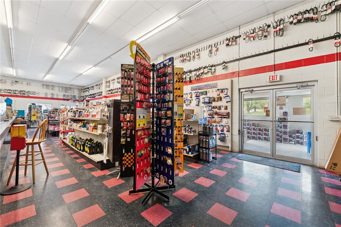 Richland School District, Pennsylvania 15904, United States, ,Commercial,Active,121473