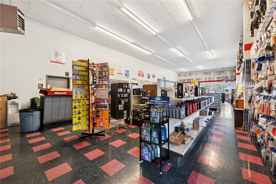 Richland School District, Pennsylvania 15904, United States, ,Commercial,Active,121473