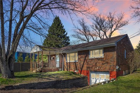Photo of 4060 Hart Ct, Murrysville, PA 15668 (MLS # 1744298)