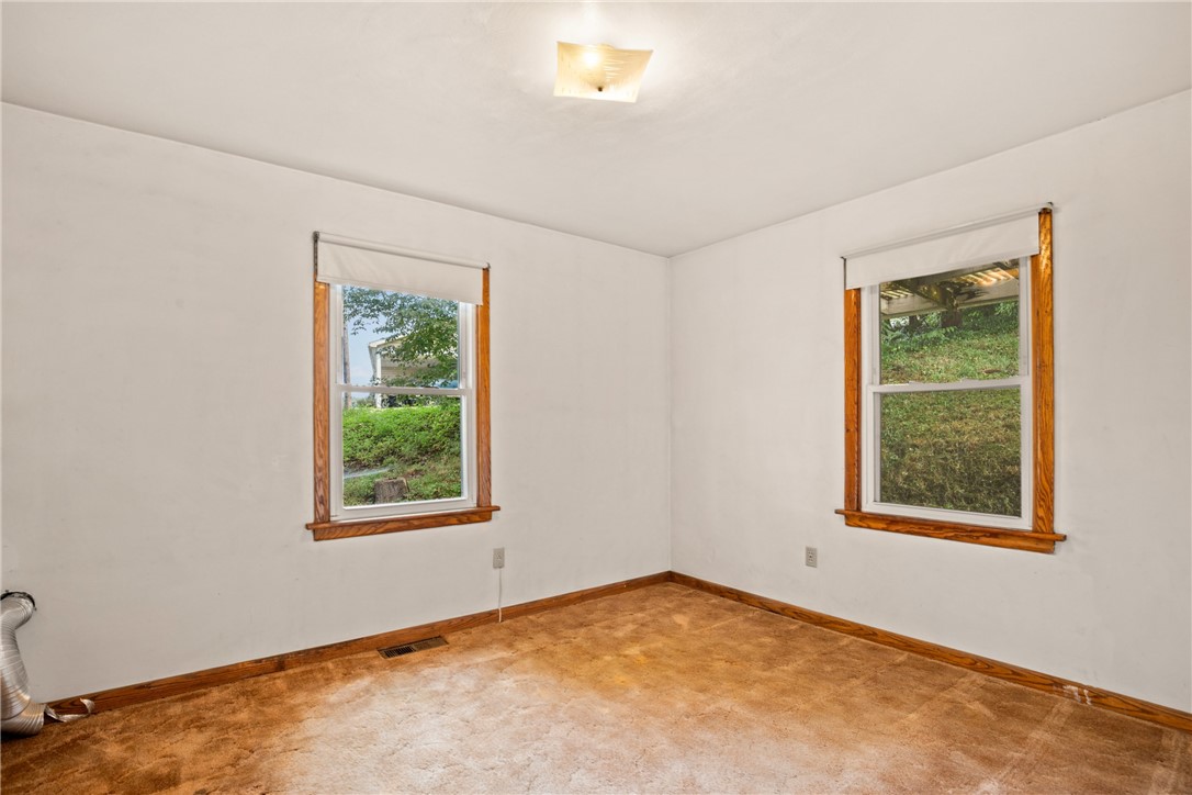 Somerset Twp, Pennsylvania 15501, United States, 4 Bedrooms Bedrooms, ,2 BathroomsBathrooms,Residential,Contingent,191180