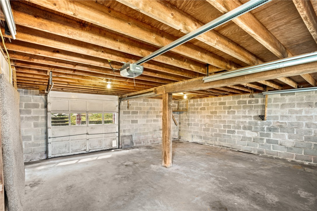 Somerset Twp, Pennsylvania 15501, United States, 4 Bedrooms Bedrooms, ,2 BathroomsBathrooms,Residential,Contingent,191180