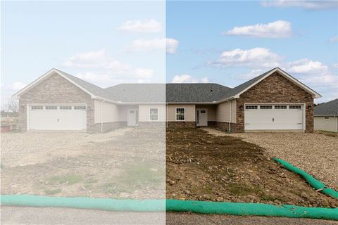Photo of 340 Cherokee Dr, Beaver Falls, PA 15010 (MLS # 1726306)
