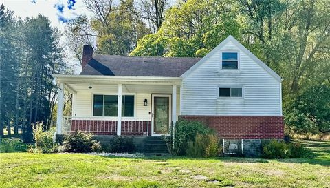 Photo of 394 Garretts Run Rd, Kittanning, PA 16201 (MLS # 1725796)