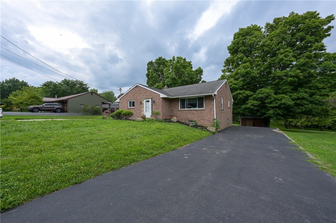 1013 Shenango Rd