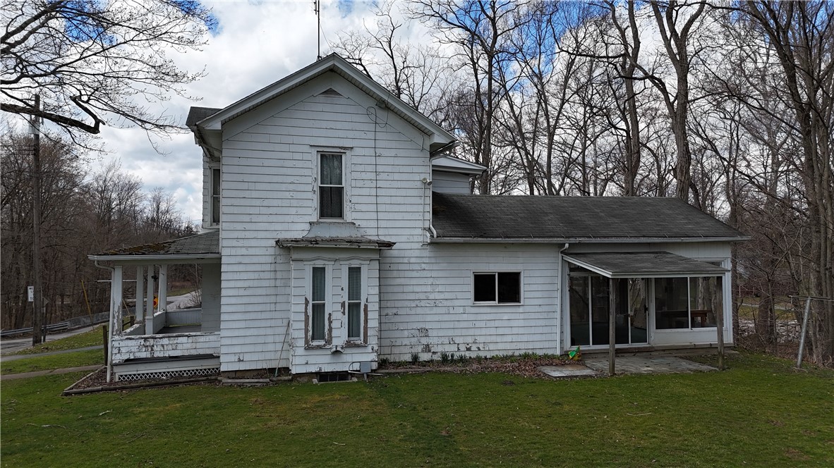665 Hamburg Rd Rd, Fredonia, Pennsylvania image 3