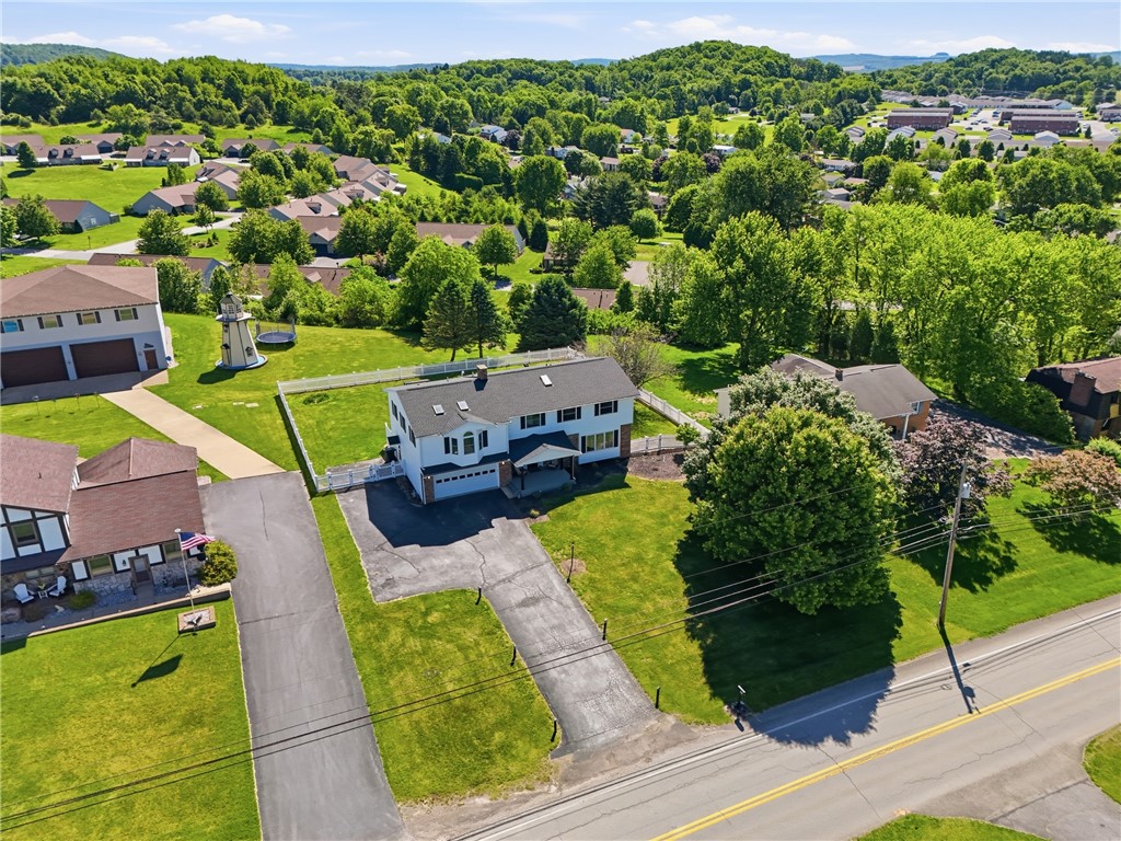 977 Barclay Rd