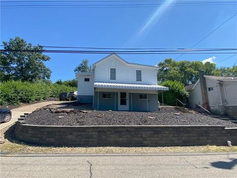 Photo of 215 Ohio St, Monroeville, PA 15146 (MLS # 1740405)