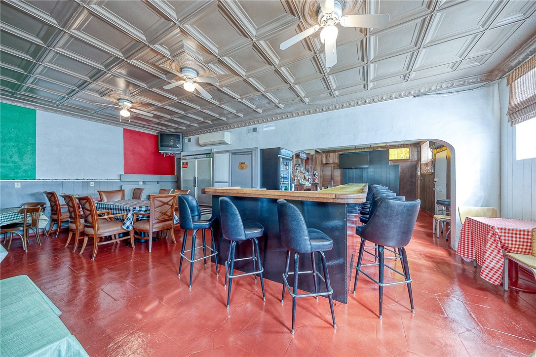936 Broadway