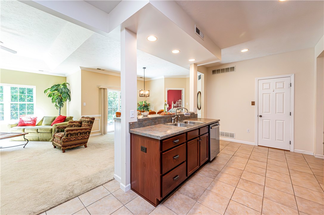 Unity Twp, Pennsylvania 15650, United States, 2 Bedrooms Bedrooms, ,2 BathroomsBathrooms,Residential,Active,195298