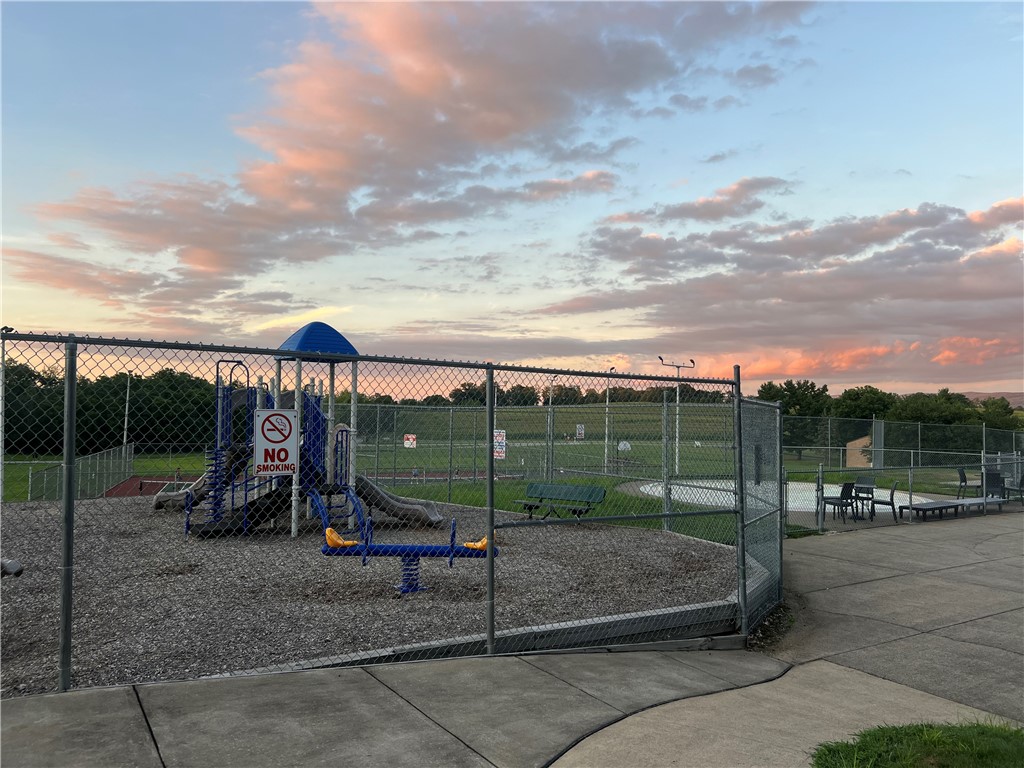 Unity Twp, Pennsylvania 15650, United States, 2 Bedrooms Bedrooms, ,2 BathroomsBathrooms,Residential,Active,195298