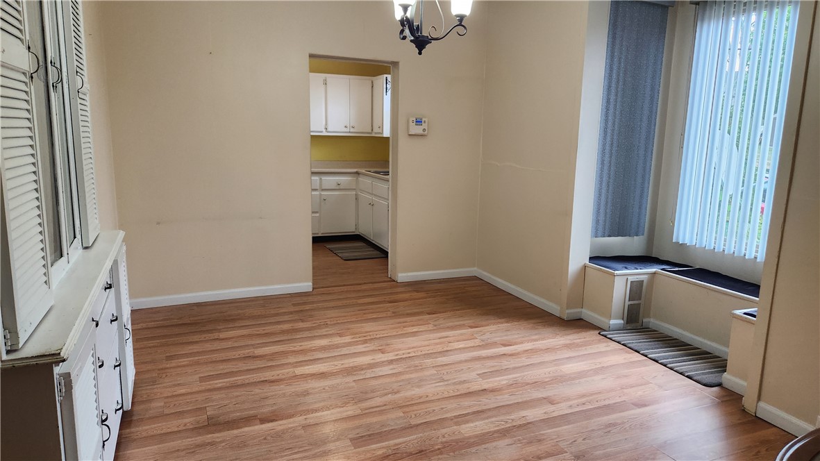 City Of Washington, Pennsylvania 15301, United States, 4 Bedrooms Bedrooms, ,2 BathroomsBathrooms,Residential,Pending,47610