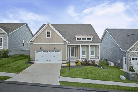 Homes For Sale - 2017 Froman Dr Dr<br/> Economy, PA 15005