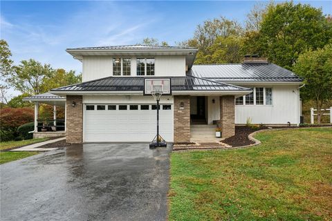 Photo of 837 Magnolia Ln, Hunker, PA 15639 (MLS # 1742798)