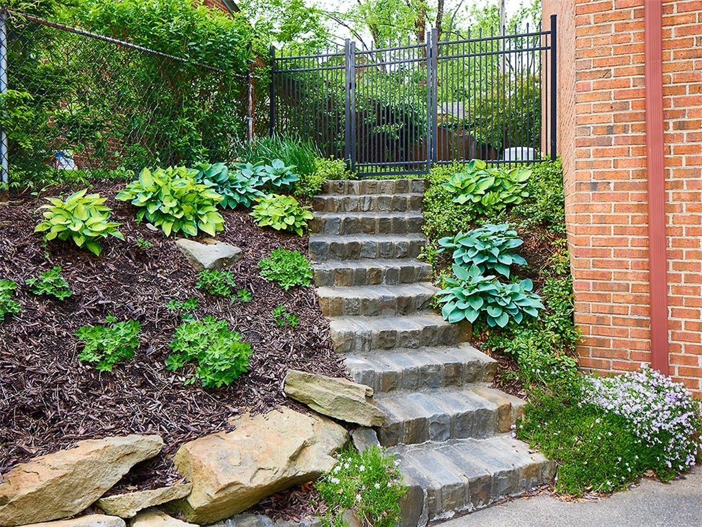 4724 Bayard St St, Oakland, Pennsylvania image 25